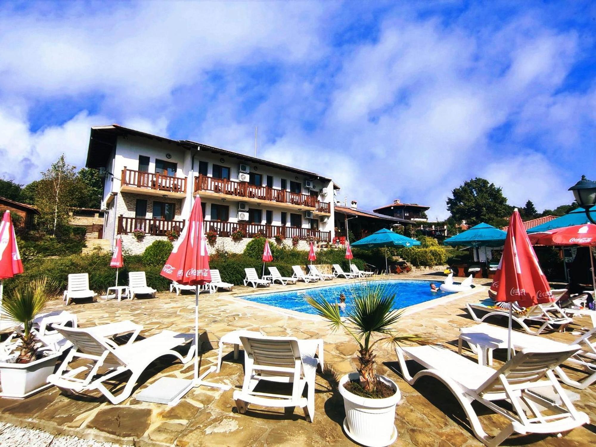 Family Complex Krisbo Hotel Donkovtsi Luaran gambar