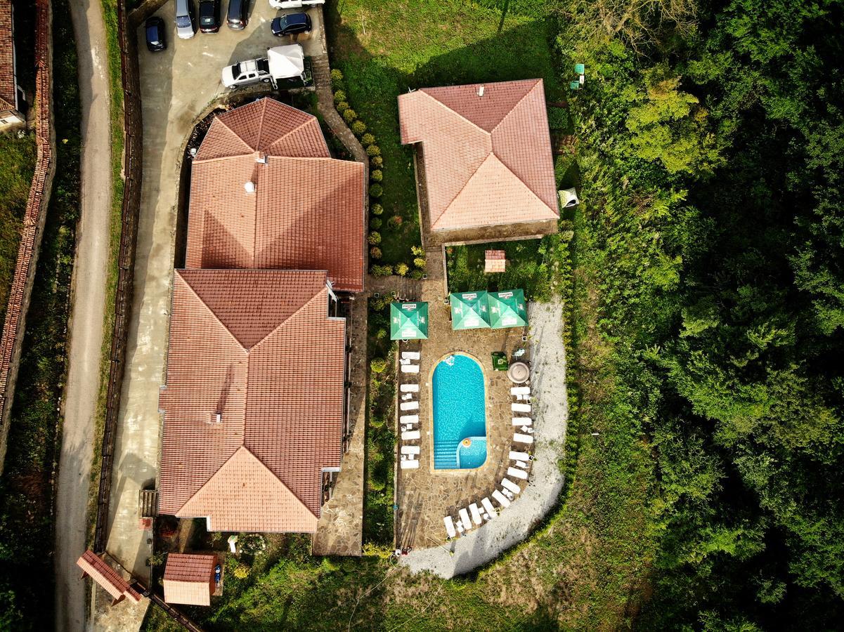 Family Complex Krisbo Hotel Donkovtsi Luaran gambar