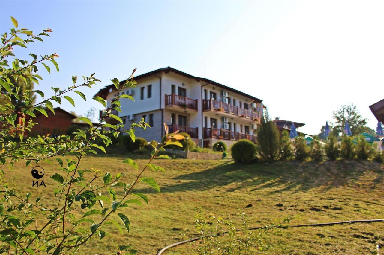 Family Complex Krisbo Hotel Donkovtsi Luaran gambar
