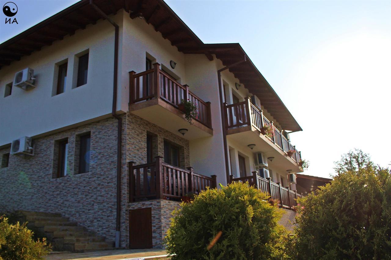Family Complex Krisbo Hotel Donkovtsi Luaran gambar