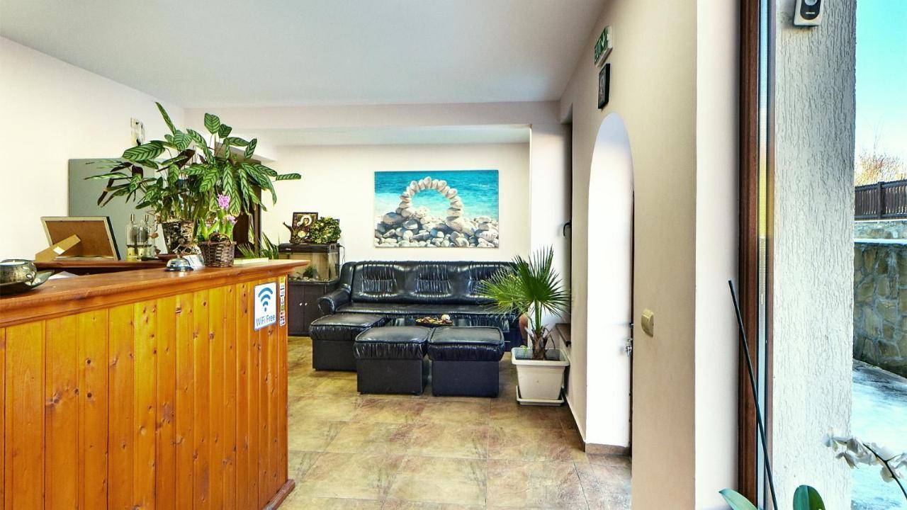 Family Complex Krisbo Hotel Donkovtsi Luaran gambar